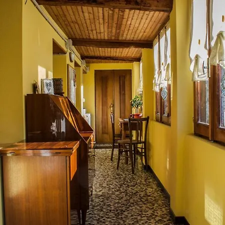 ベッド・アンド・ブレックファスト Casa Quaroni 3*