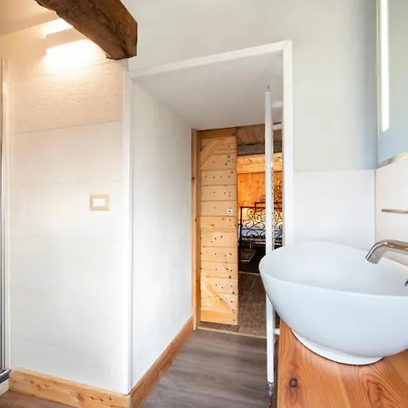 فندق مبيت وإفطار Casa Quaroni Anzino