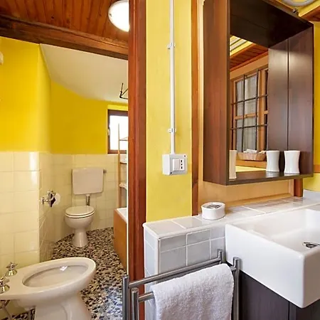 Casa Quaroni Bed & Breakfast 3*
