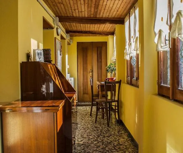 Bed & Breakfast Casa Quaroni 3*