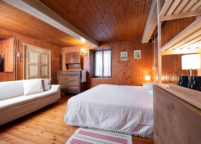 Casa Quaroni Bed & Breakfast Anzino